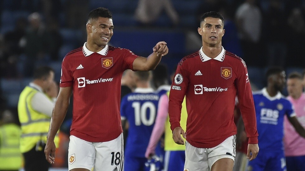 "الشياطين الحمر" يروضون "ثعالب" ليستر