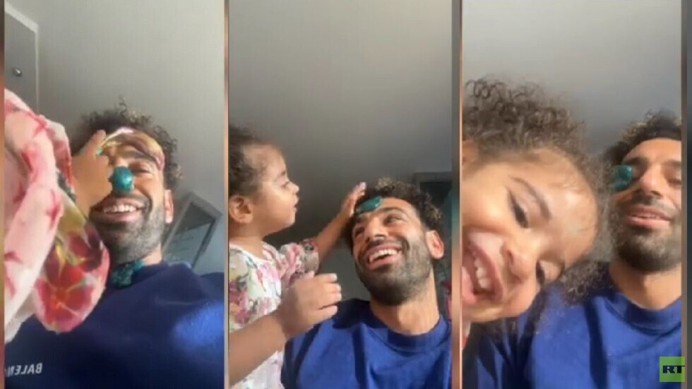 فيديو طريف.. محمد صلاح وابنته و