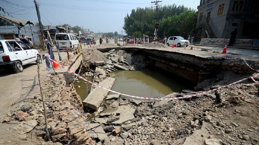 السلطات الباكستانية: حصيلة ضحايا الفيضانات تجاوزت 1200 قتيل
