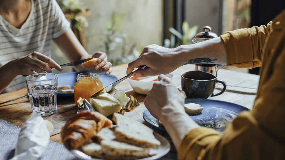 خبير يكشف الأطعمة التي يجب تجنبها في وجبة الإفطار لإنقاص الوزن