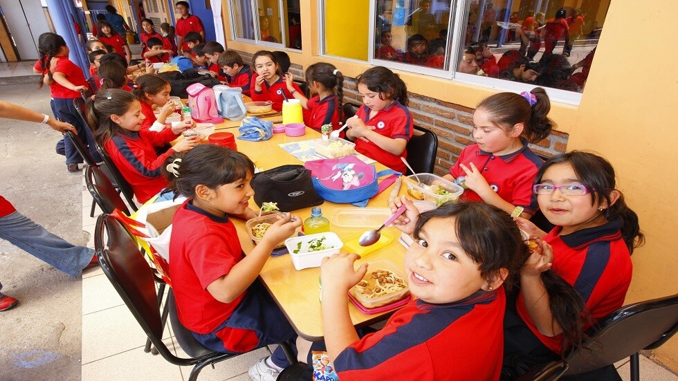 مواد غذائية يحتاجها التلاميذ في بداية العام الدراسي