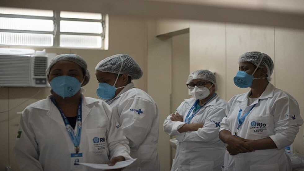 أطباء يستأصلون ورما "ضخما" من بطن امرأة برازيلية