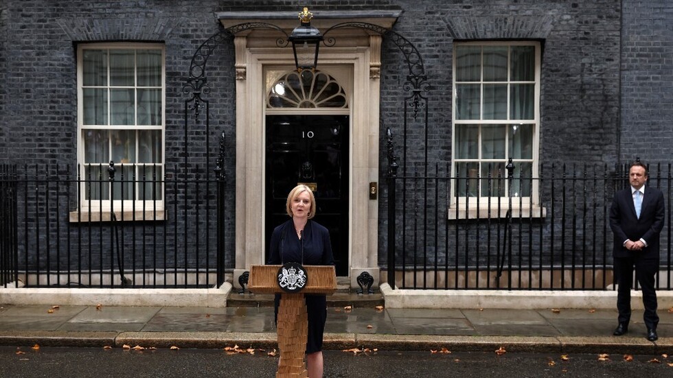 تراس تتعهد بإعادة بناء الاقتصاد البريطاني