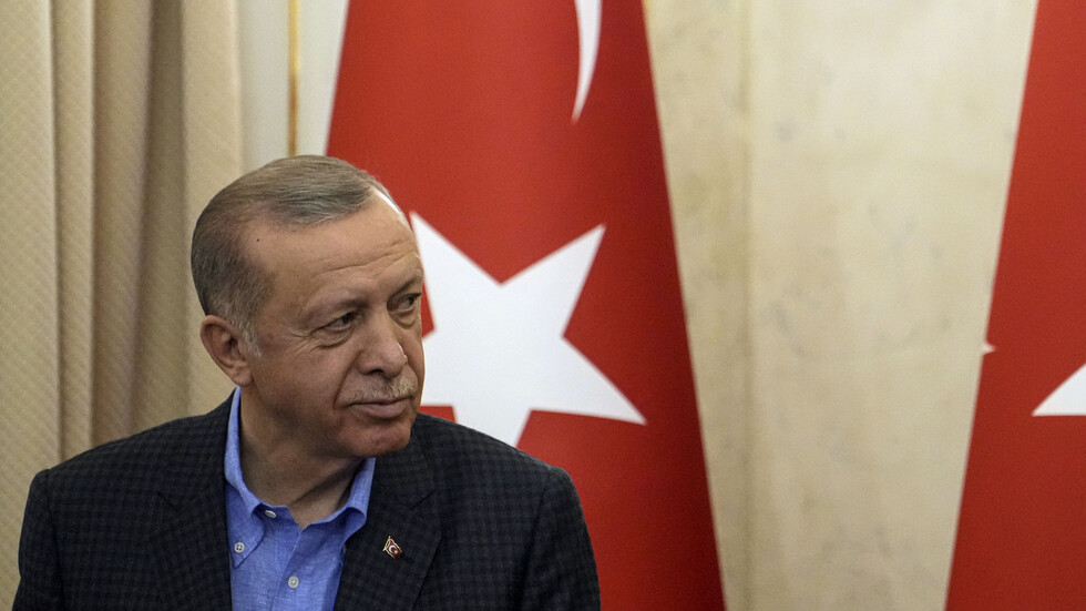 أردوغان يوجه رسالة إلى "المستخفين بروسيا" من بلغراد