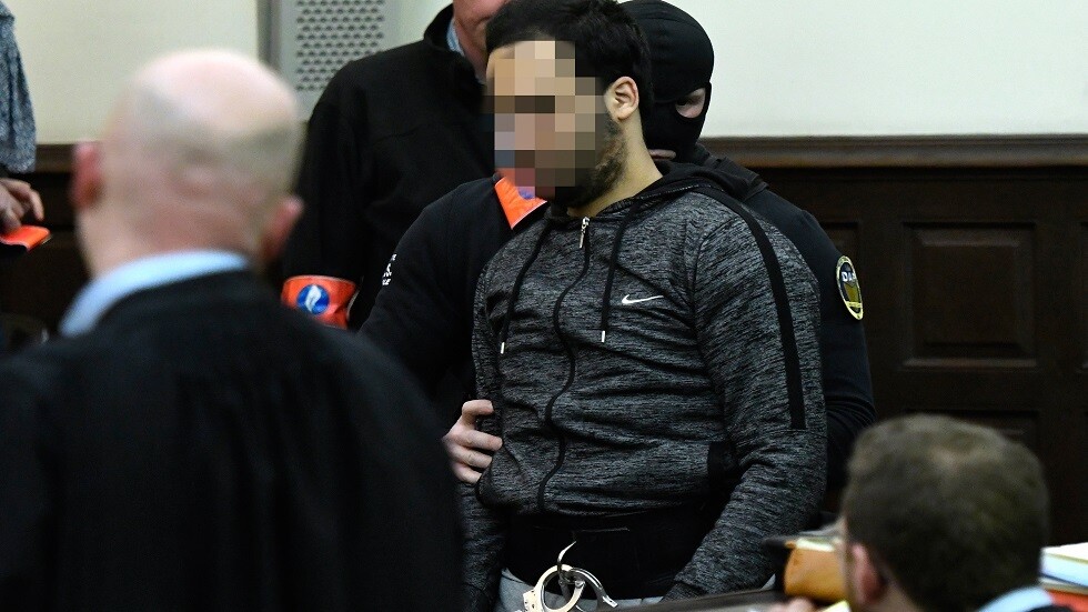 المتطرف الفرنسي صلاح عبد السلام يرفض المثول أمام القاضي