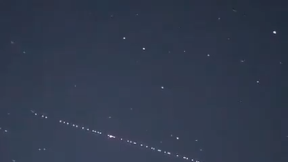 قطار من النجوم في سماء ليبيا