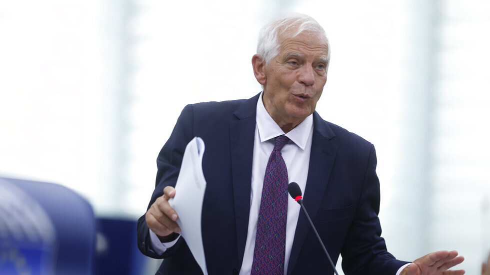 بوريل: عقوباتنا ضد روسيا مثل 