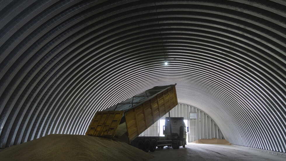 وزارة الدفاع التركية: 5 سفن جديدة محملة بالحبوب تغادر موانئ أوكرانيا