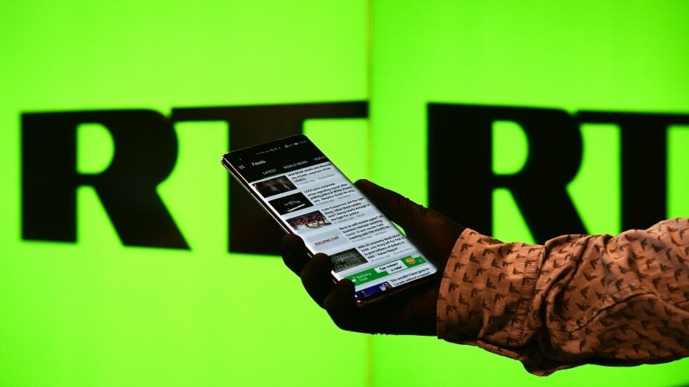 صحيفة ألمانية تعترف باستمرار نجاح RT DE رغم العقوبات والقيود!