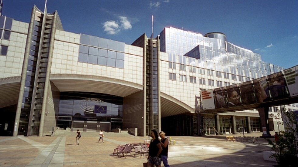 البرلمان الأوروبي يصادق على تخصيص 5 مليارات يورو لمساعدة أوكرانيا