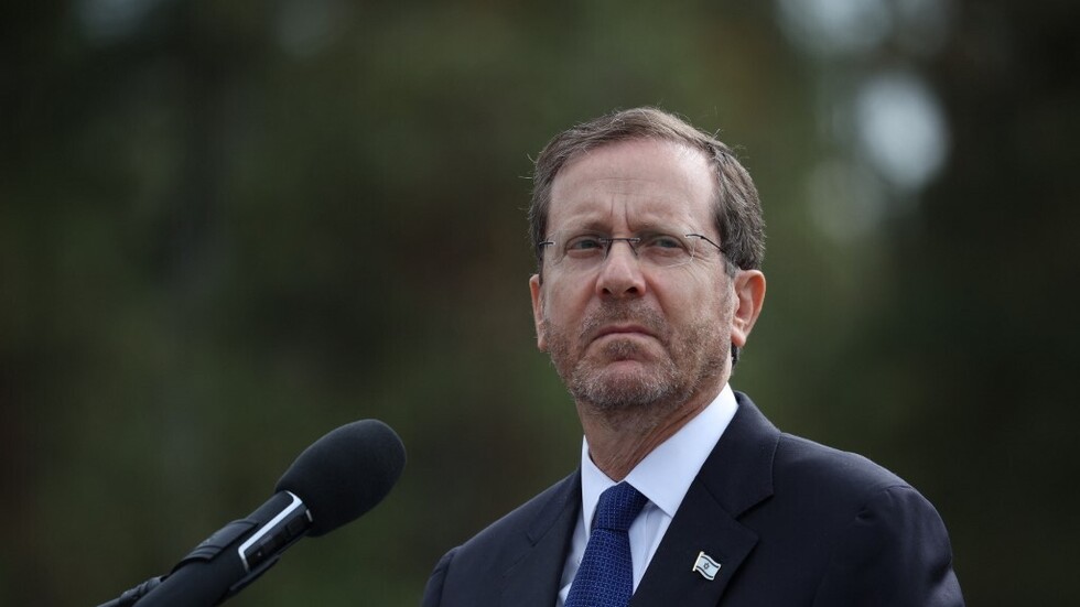 الرئيس الإسرائيلي يعلن عن زيارة وشيكة إلى دولة خليجية