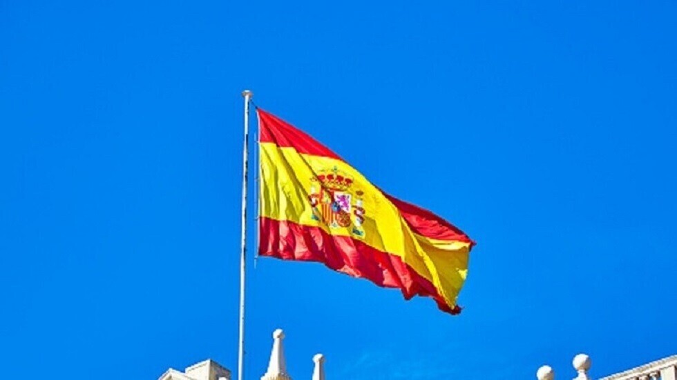 "الباييس": الأسلحة المهربة من أوكرانيا تمثل "تحديا أساسيا" يواجهه المجتمع الاسباني