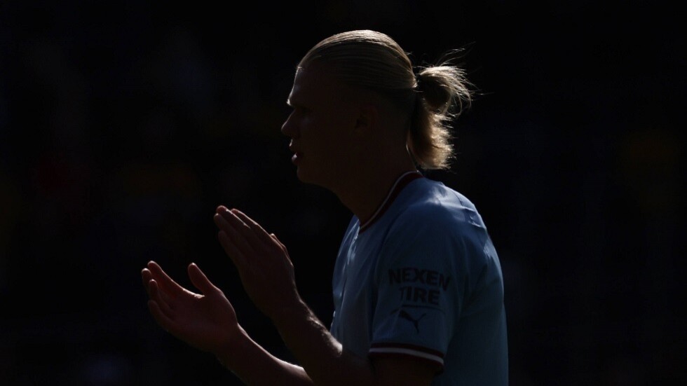 شاهد.. إنزعاج هالاند من الكاميرا