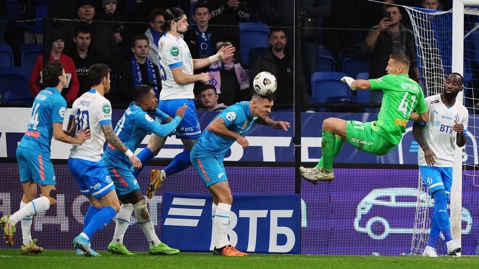 زينيت بطرسبورغ يهزم دينامو موسكو في عقر داره