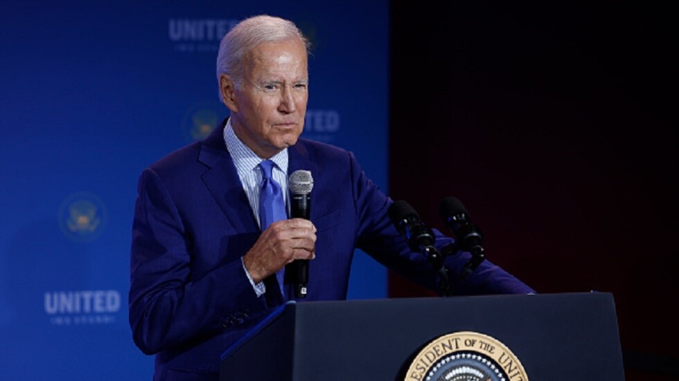 صحيفة: الولايات المتحدة تقترب من كارثة وطنية بسبب سياسة بايدن