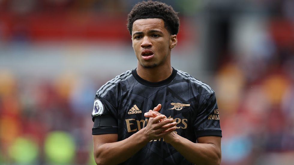 المراهق إيثان نوانيري يدخل تاريخ الدوري الإنجليزي من أوسع أبوابه