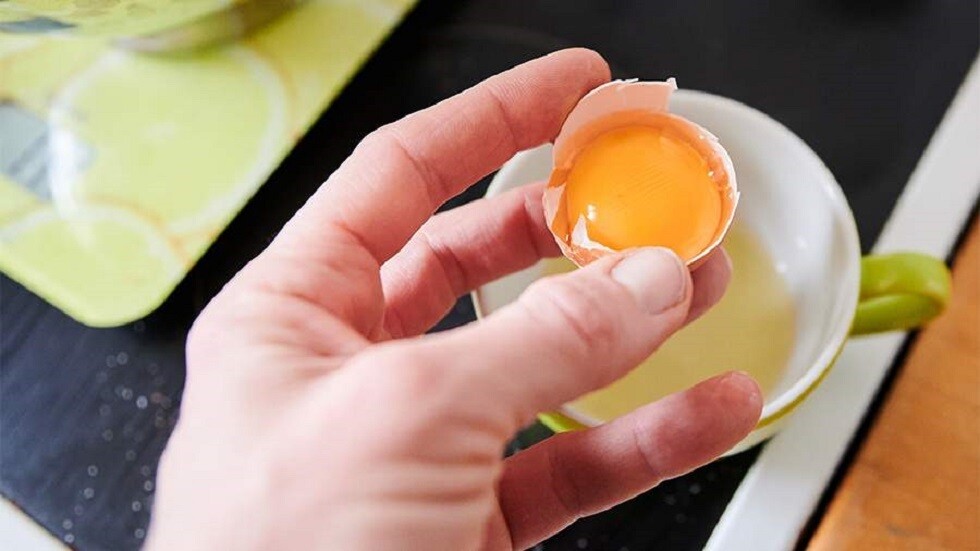 طبيبة روسية تدحض أسطورة مخاطر صفار البيض