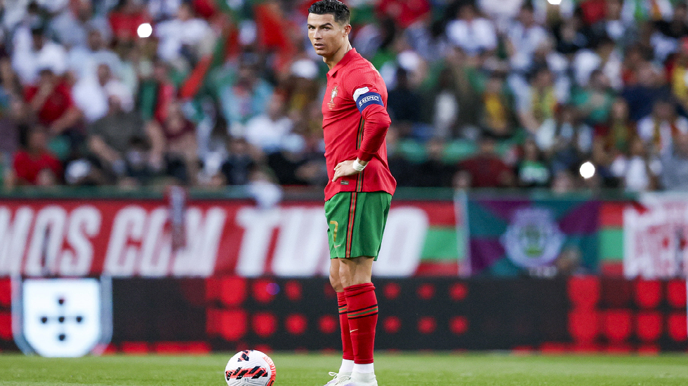 رونالدو يكشف موقفه من المشاركة في 