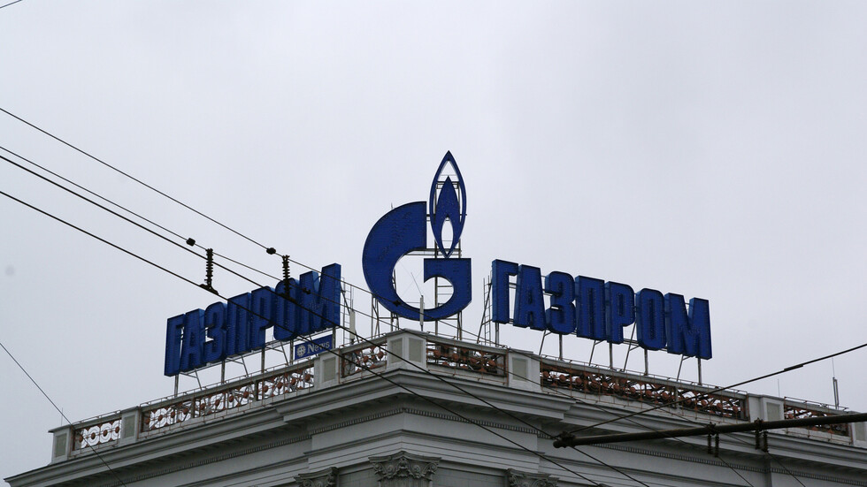 سهم "غازبروم" الروسية يقفز بنحو 10%