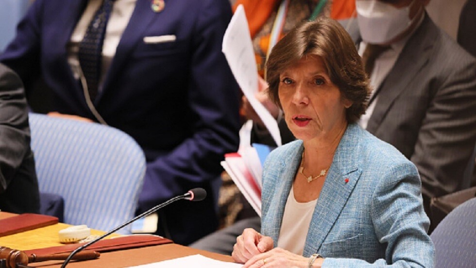 فرنسا تنفي انخراطها بأي تصعيد في أوكرانيا