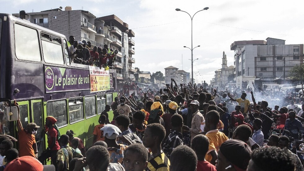 قادة دول غرب أفريقيا يفرضون عقوبات على المجلس العسكري الحاكم في غينيا