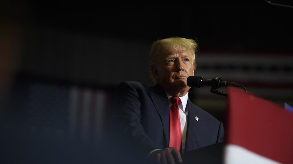 المحقق الخاص يطلب من فريق ترامب دعم مزاعم أن الـFBI زرع أدلة في منزله