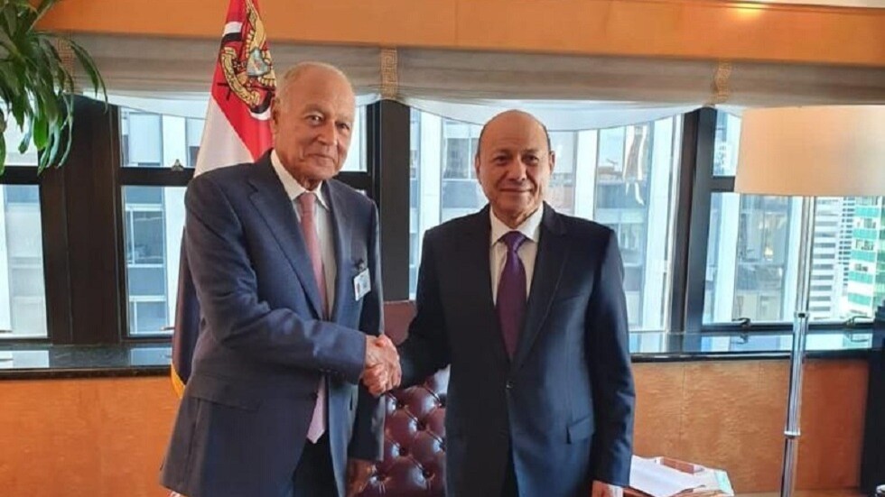 الجامعة العربية تؤكد دعم الحكومة الشرعية في اليمن وجهودها في استعادة فاعلية المؤسسات