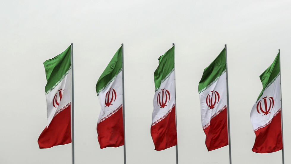 السلطات الايرانية تنفي أخبارا متداولة عن فقدان السيطرة على مدينة اشنوية غربي البلاد