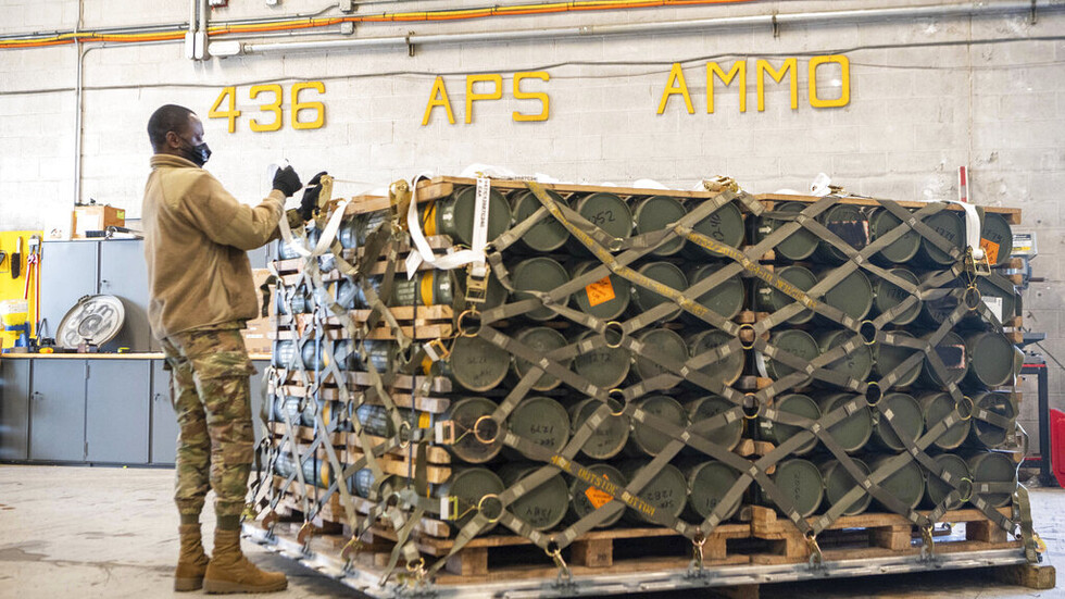 "بلومبرغ": الولايات المتحدة ستعلن عن حزمة مساعدات جديدة لأوكرانيا بقيمة مليار دولار