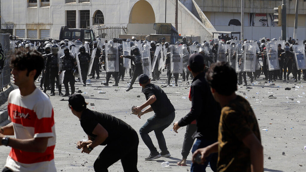 مراسلنا: سقوط قذيفتي هاون في محيط مبنى مجلس النواب العراقي (فيديو + صور)