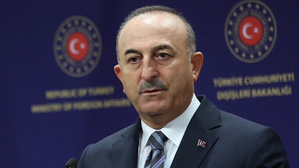 تشاووش أوغلو: تركيا ستزيد من تواجدها العسكري في قبرص