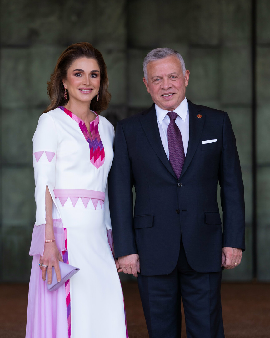 بين رجوة السعودية وجيمي الفنزويلي وباقي أفراد العائلة.. الملكة رانيا تحتفل بعيدها الـ52 (صور)
