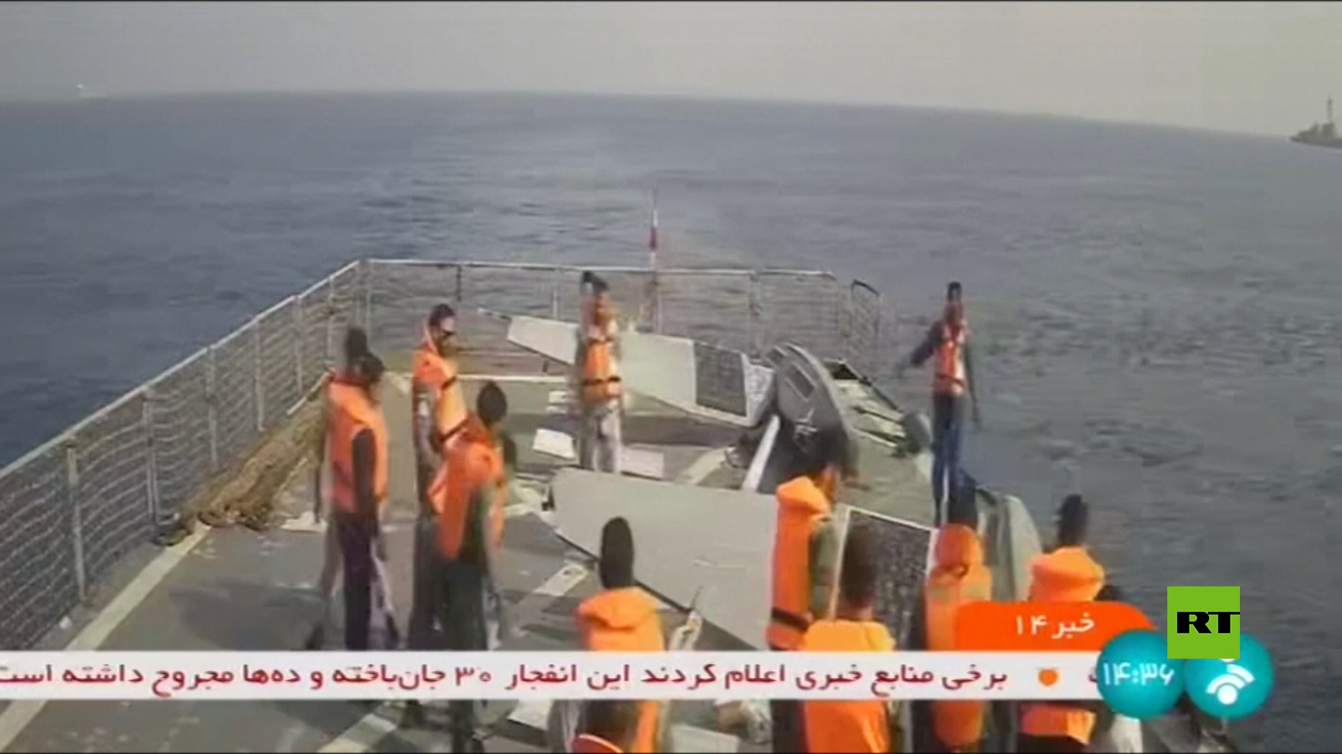 إيران تعرض فيديو لزورقين مسيرين أمريكيين محتجزين في البحر الأحمر