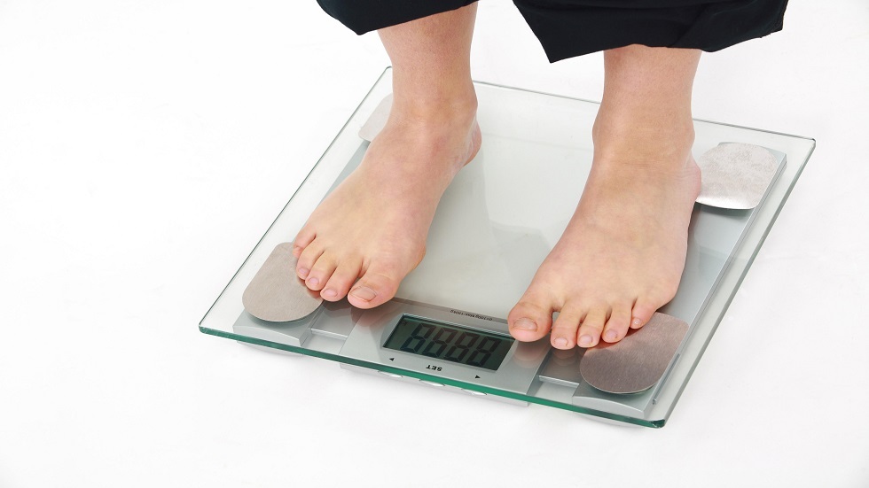 لماذا يزداد الوزن بسرعة بعد سن الأربعين؟