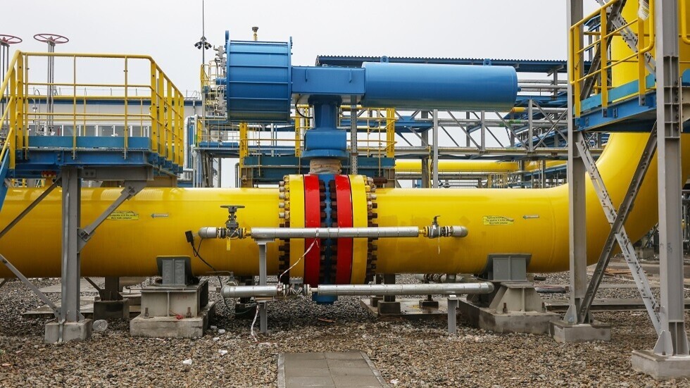 المفوضية الأوروبية: وضع سقف لأسعار الغاز من روسيا إجراء مؤقت