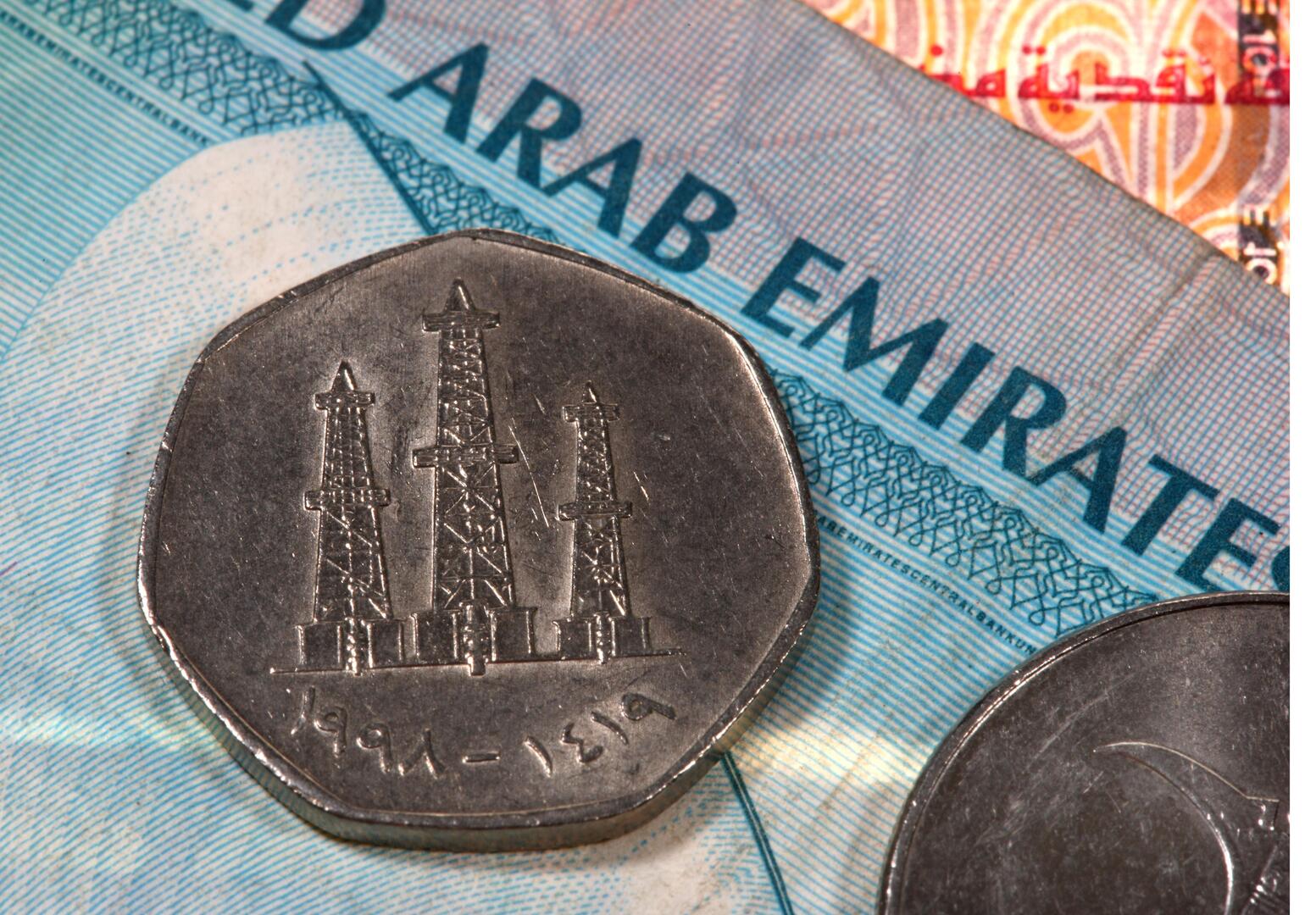 بنك روسي يبدأ تعاملاته بالدرهم الإماراتي.. فكم سعر صرفه أمام الروبل؟