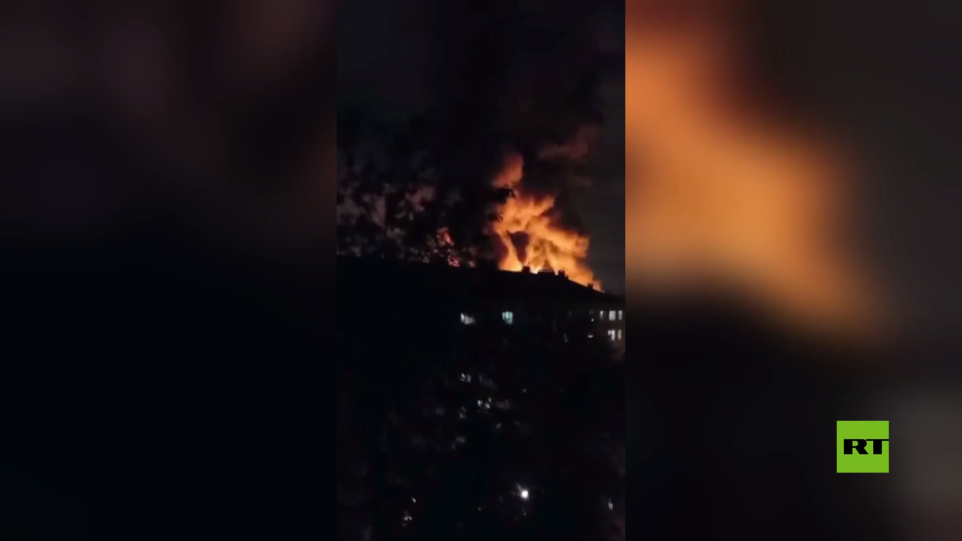 بالفيديو.. حريق ضخم بمركز تجاري في مدينة أوفا الروسية