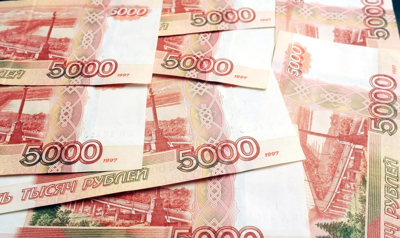 الحكومة الروسية تخصص أكثر من مائة مليار روبل لزيادة استقرار الاقتصاد الوطني