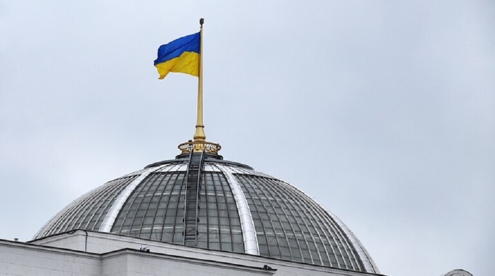 برلمانية رومانية تدعو إلى وقف دعم أوكرانيا
