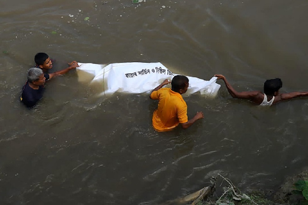 ارتفاع حصيلة ضحايا غرق مركب الحجاج في بنغلاديش (فيديو)