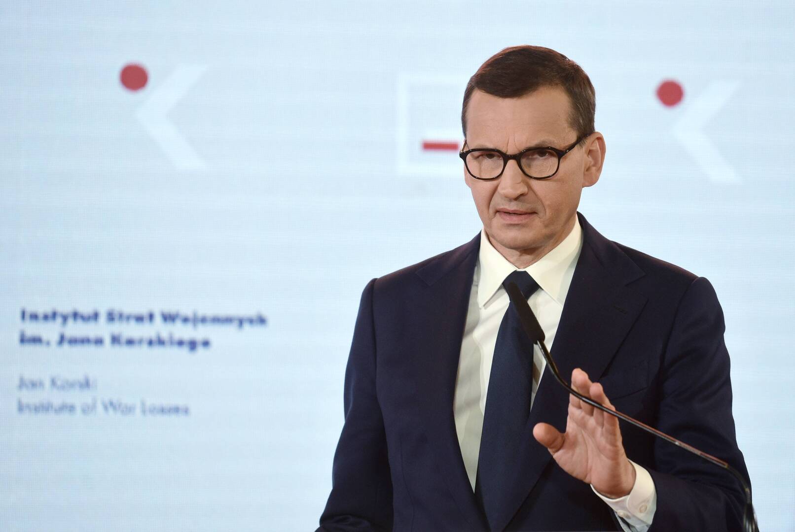 رئيس وزراء بولندا: روسيا قد تكون وراء تسرب الغاز من 