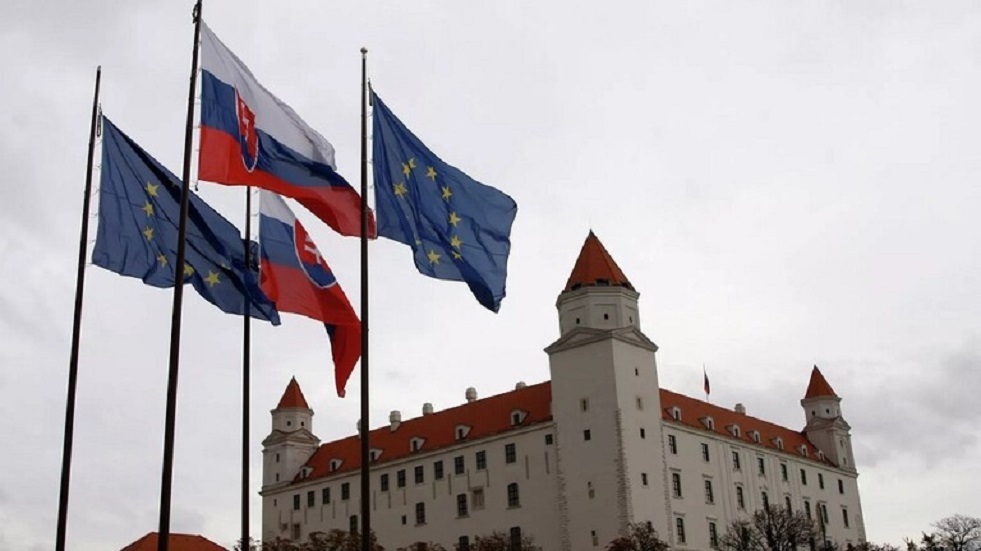 رئيس وزراء سلوفاكيا: ارتفاع أسعار الكهرباء قد 