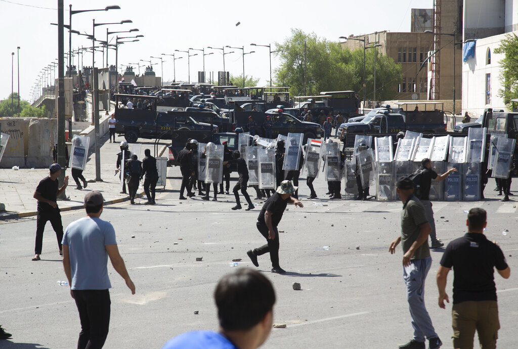 مراسلنا: سقوط قذيفتي هاون في محيط مبنى مجلس النواب العراقي (فيديو + صور)