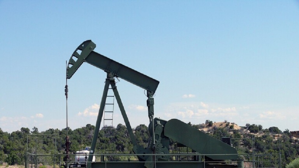 هبوط حاد في مخزونات النفط والوقود في الولايات المتحدة