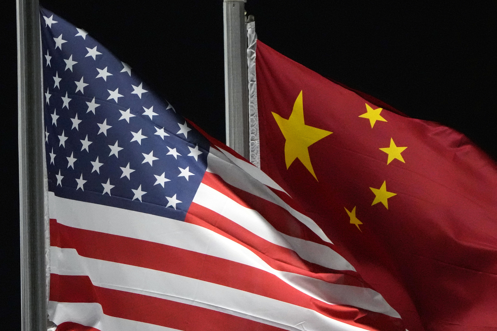 بكين تتهم واشنطن بانتهاك التزامها بوحدة أراضي الصين