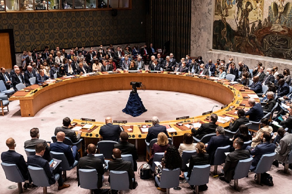 وسائل إعلام: الولايات المتحدة تريد اعتماد قرار أممي بشأن أوكرانيا يتجاوز مجلس الأمن الدولي