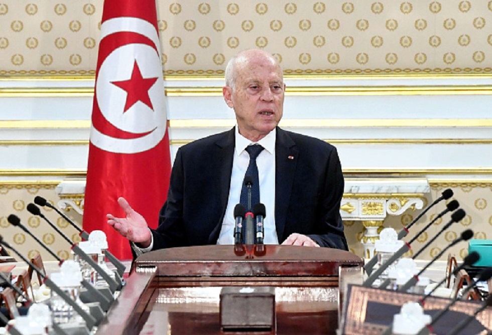 الرئيس التونسي يوقع على قرض جديد من البنك الدولي