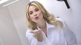 الإيطالية الشقراء الشهيرة ليوتا تتعهد بحضور مباراة برشلونة عارية في هذه الحالة!