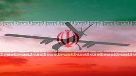 إيران تزيح الستار عن طائرة