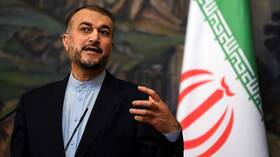 إيران: من الخطأ مد أي من طرفي النزاع في أوكرانيا بالسلاح